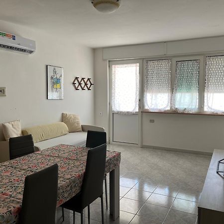 Apartamento Casa Sul Corso Di Lido Marini Exterior foto